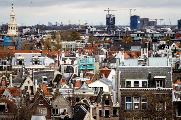 Gemeente Amsterdam zet 'stop op nieuwe datacentra'