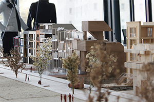 Eerste paal voor zelfbouwwoningen Amsterdam-Noord