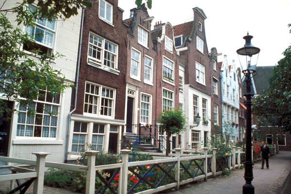 Arnhemmer uit 1691 betaalt hofje dat stad nu gaat bouwen