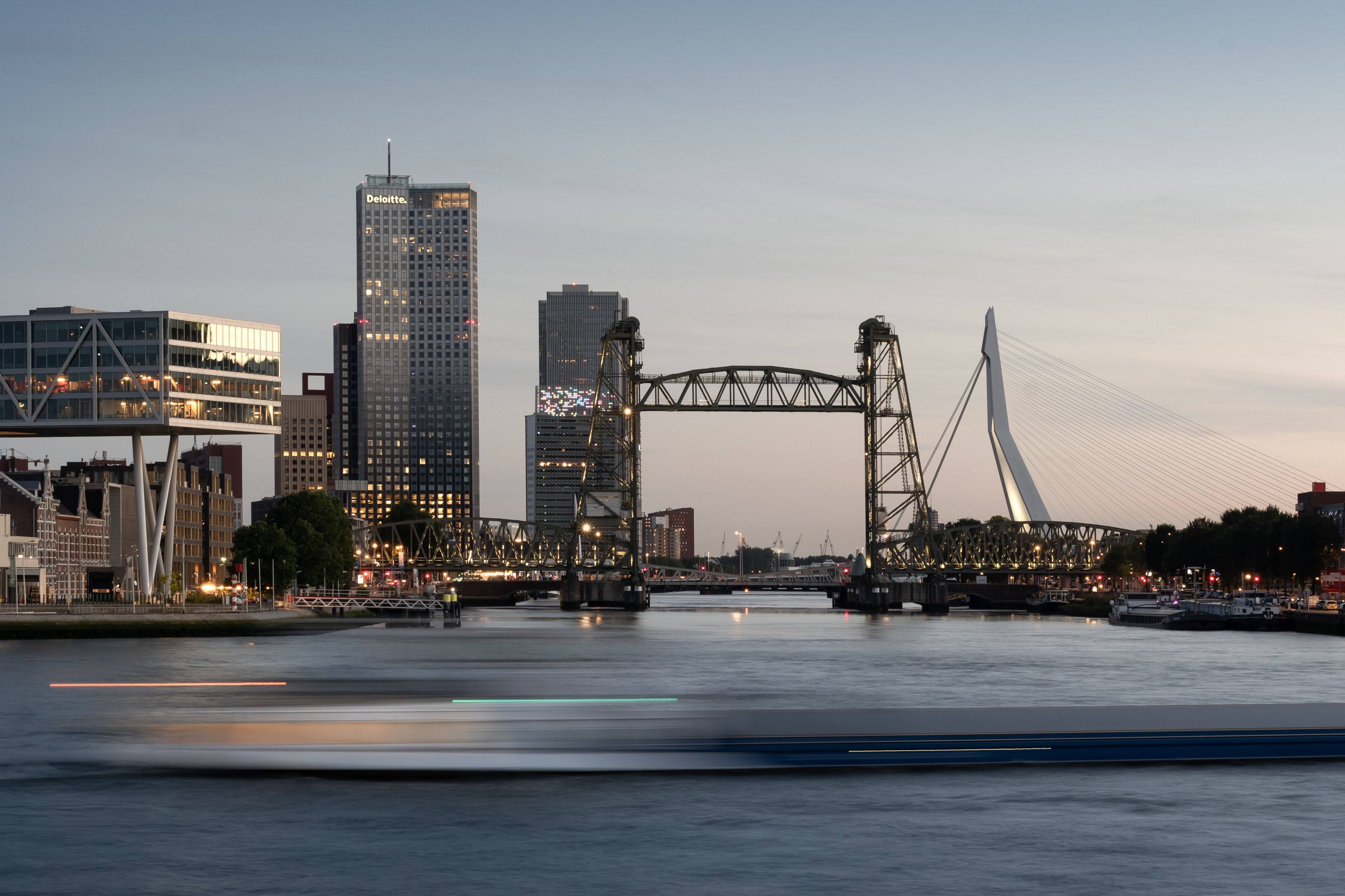 'Liever tunnel, maar ook brug Rotterdam biedt kansen'