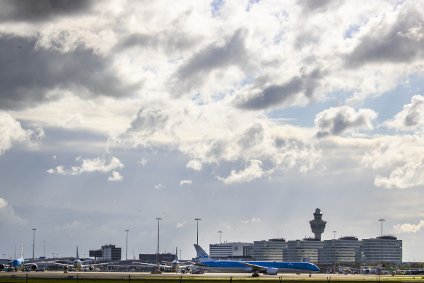 Kabinet versoepelde stikstofregels voor Schiphol