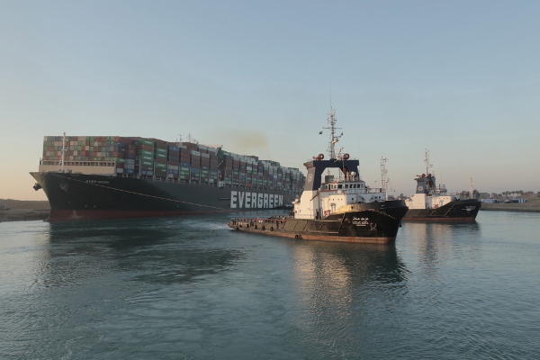 Werkzaamheden extra uitbreiding Suezkanaal begonnen