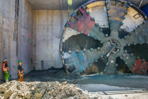 Tunnel naar Den Haag in gebruik genomen