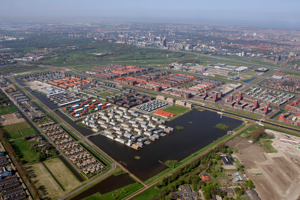 ‘Woningen bouwen in weilanden moet uit taboesfeer’