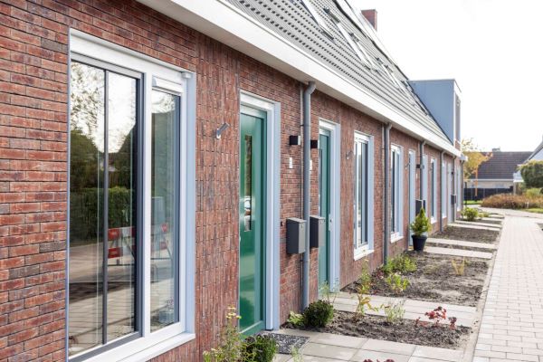 Meerdere woningen met vlaskern wanden