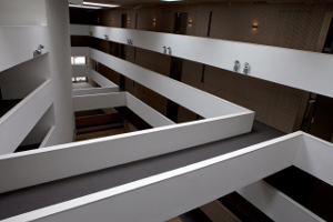 Roval Aluminium specialist in aluminium muurafdeksystemen