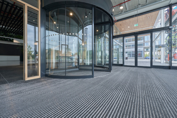 Duurzame emco entreematten in LAB 42 reduceren kosten