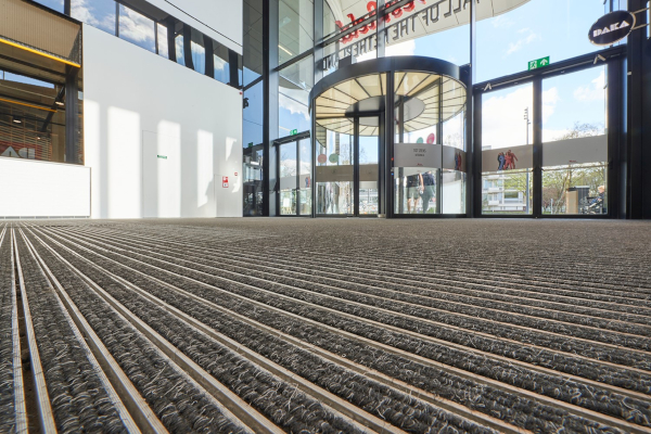 Prestigieus Westfield Mall met duurzame emco entreematten