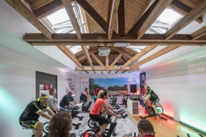 VELUX geeft spinningzaal extra licht, lucht en ruimte