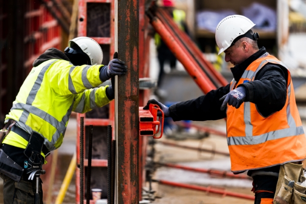 Veilige bouwplaats begint bij kennis: VCA onmisbare schakel in het bouwproces